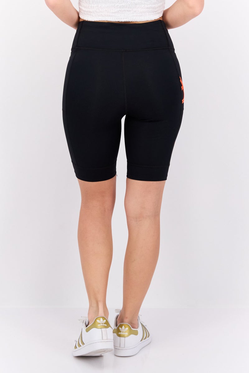 UNDER ARMOUR شورتات تدريب رياضية للنساء بشعار العلامة التجارية، أسود - Image 4