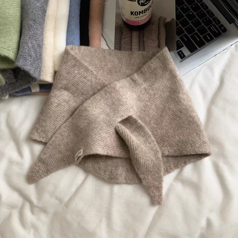 Knitted Triangle Scarf for Women Y2k Head Scarf Downtown Girl Aesthetic Accessories Streetwear Triangle Shawl - Image 2