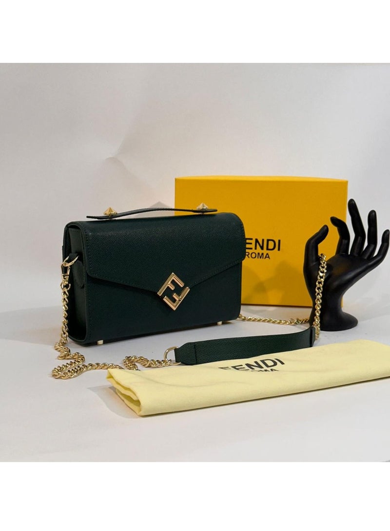 فينديدي شنطه نسائيه ماركه فيندي - Image 1