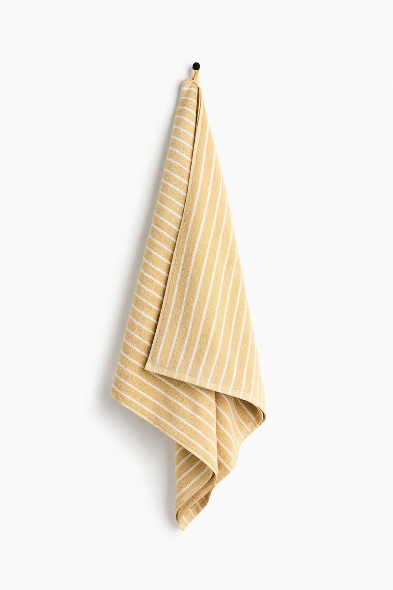 اتش اند ام منشفة استحمام مخططة