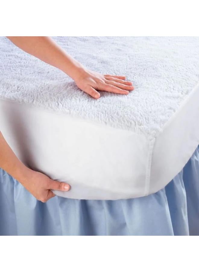 ماماز جيفت غطاء مرتبة سرير أطفال مقاوم للماء ومناسب - ١٤٠×٧٠ سم | غطاء سرير أطفال ناعم، يسمح بمرور الهواء، وصامت | يحمي من الانسكابات والحوادث - Image 1