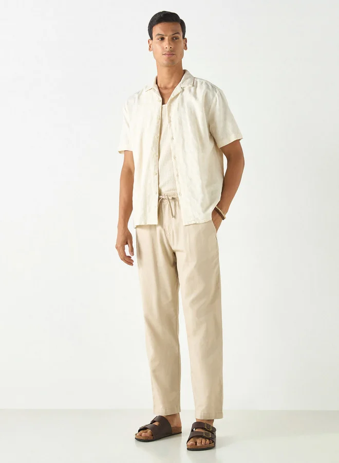 ايكونيك بنطلون سادة بِخصر مرن ورباط إغلاق وقصة مريحة من آيكونيك