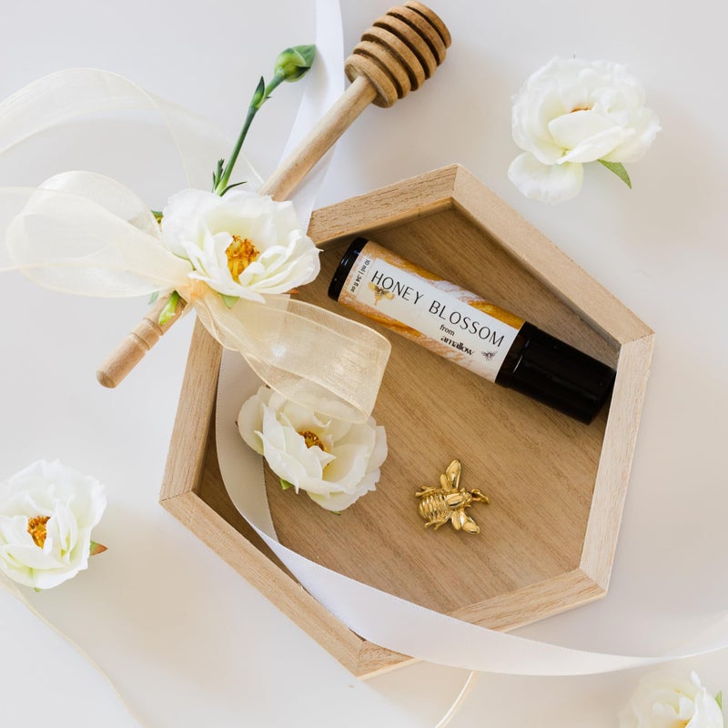 Amallow All Natural Non-Toxic Perfume Roller - Made With Pure and Organic Essential Oils - Hints of Honey, Vanilla, Lavender, Frankincense, Bergamot, Rosemary & Chamomile (Honey Blossom) - Image 4