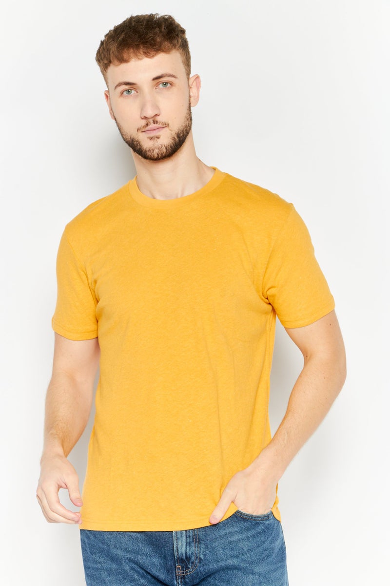 ESPRIT تي شيرت رجالي بقصة عادية بياقة دائرية وأكمام قصيرة، برتقالي فاتح - Image 1