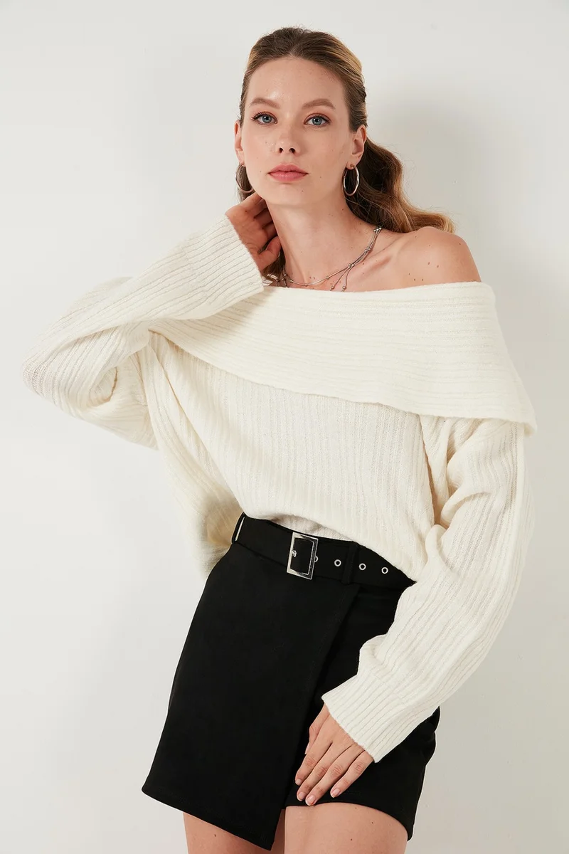 Lela Standard Fit Madonna Collar Knitwear Sweater Women's Sweater 4615216