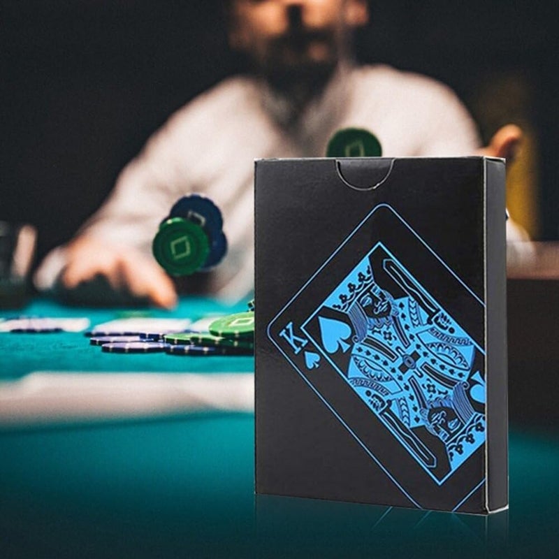 ROYALS مجموعة بطاقات لعب بلاستيكية مقاومة للماء باللون الأسود - بطاقات بوكر ورومي وجسر مميزة للبالغين والأطفال - بطاقات أنيقة وقابلة لإعادة الاستخدام ومتينة للحفلات والسفر والكازينو وليالي الألعاب في المنزل. - Image 1