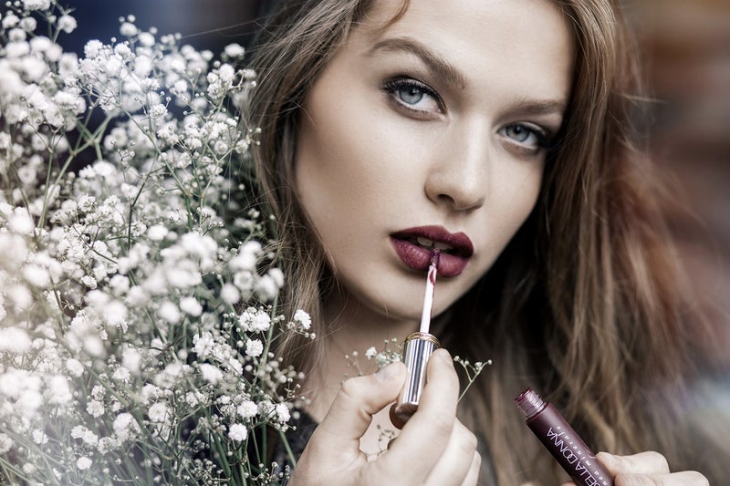 لا بيلا دونا ملمع شفاه غني بالمعادن - Image 4