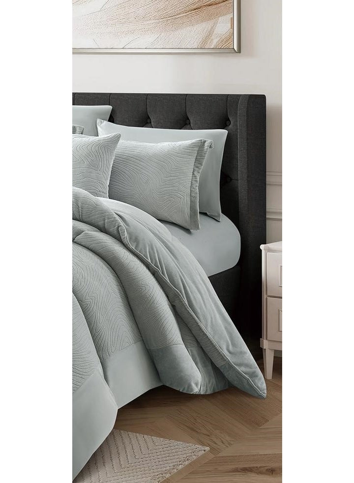 Silk Luxurious winter  bedspread, embroidered with soft velvet and fur to keep you warm - Image 4