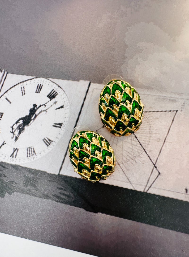 French Luxury  Vintage Round Earrings - Image 2