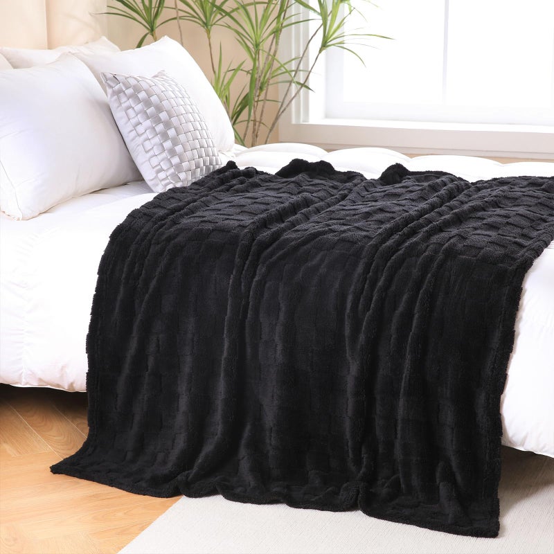 Linecooo Black Fleece Throw Blanket 50  60  for Couch Sofa Bed Super Soft Cozy Plush Microfiber Flannel Blanket with 3D Checkered Design Lightweight for Adults Woman Girls - Image 1