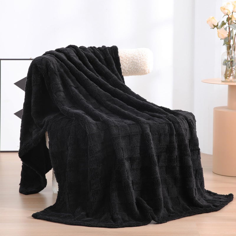 Linecooo Black Fleece Throw Blanket 50  60  for Couch Sofa Bed Super Soft Cozy Plush Microfiber Flannel Blanket with 3D Checkered Design Lightweight for Adults Woman Girls - Image 2