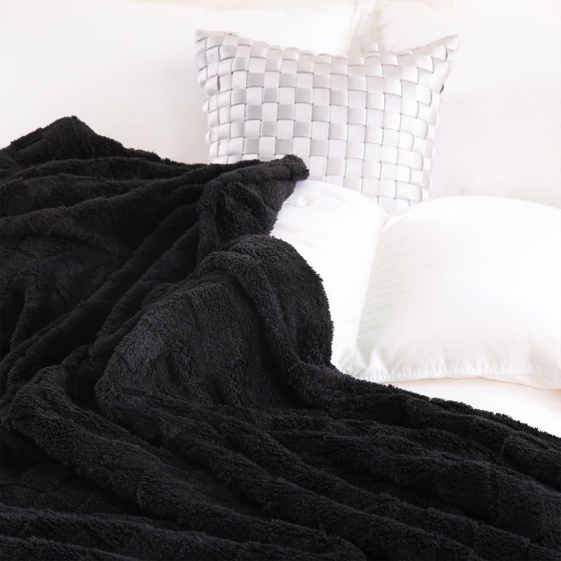 Linecooo Black Fleece Throw Blanket 50  60  for Couch Sofa Bed Super Soft Cozy Plush Microfiber Flannel Blanket with 3D Checkered Design Lightweight for Adults Woman Girls - Image 4