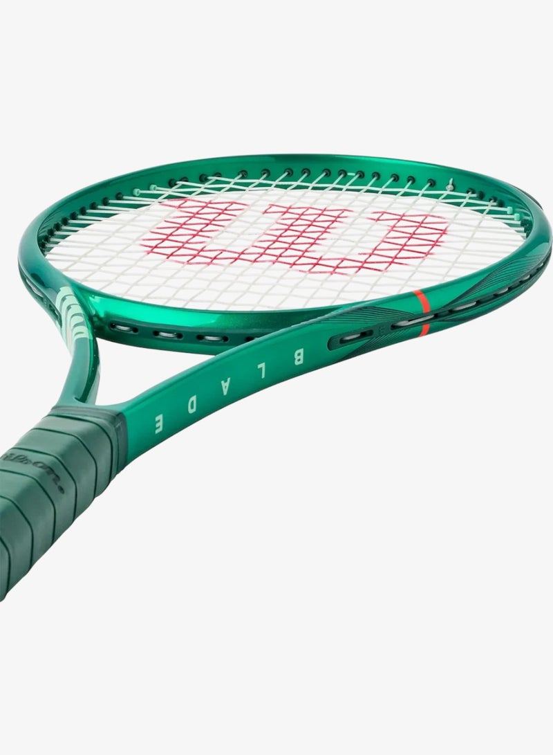 Wilson Blade 100UL V10 Tennis Racket - Image 5