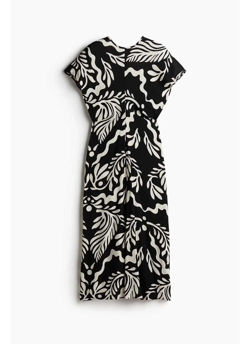 H&M Tapered-Waist Dress