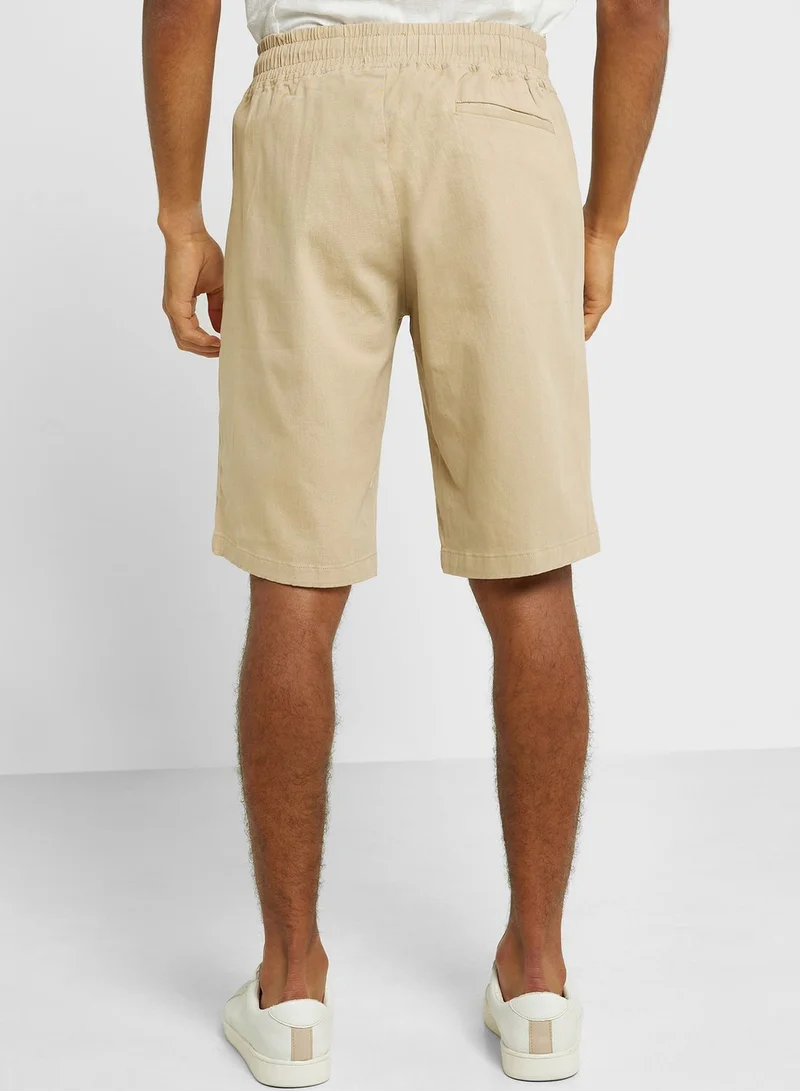 Thomas Scott Thomas Scott Men Mid-Rise Slim Fit Sports Shorts