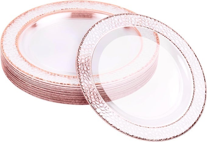 20 REUSABLE 75 INCH CLEAR PLASTIC PARTY PLATES HAMMERED ROSE GOLD RIM HEAVY DUTY FANCY SALAD PLATES DESSERT PLATES APPETIZER PLATES FOR WEDDING BRIDAL SHOWER BIRTHDAY PARTY EVENTS