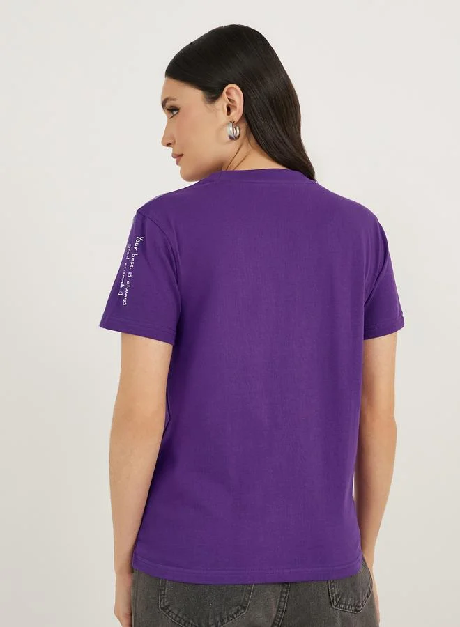 Styli Styli Slogan Print Round Neck Regular Fit T-Shirt