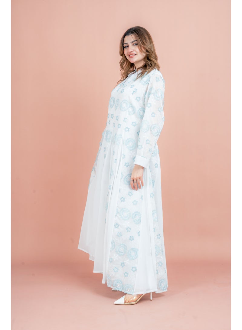 اكسا جلابية مطرزة بالزهور - Image 3