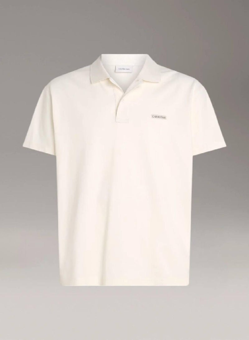 كالفن كلاين جينز بولو شيرت مزين بملصق - Image 4