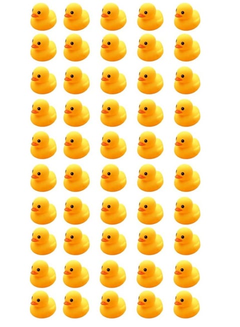 50 قطعة من البط المطاطي الصغير، ألعاب بطة استحمام للأطفال الصغار من الأولاد والبنات، بط مطاطي يصدر صوت صرير ويطفو بكميات كبيرة، ديكورات بطة لحفلات استقبال الطفل (3.8 سم)