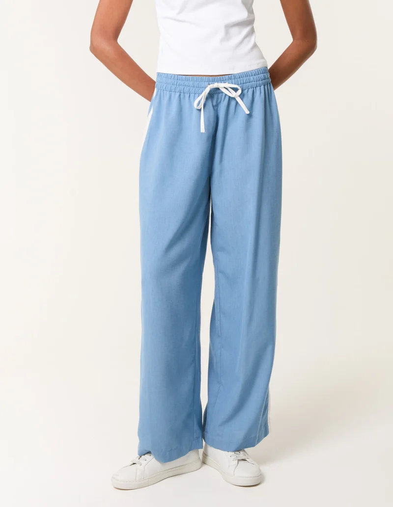 بلو فانيلا Side Stripe Trouser