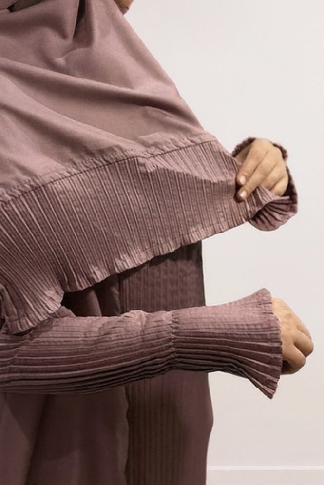 Women Cotton Prayer Dress – Lightweight, Soft & Comfortable with a Practical Design
