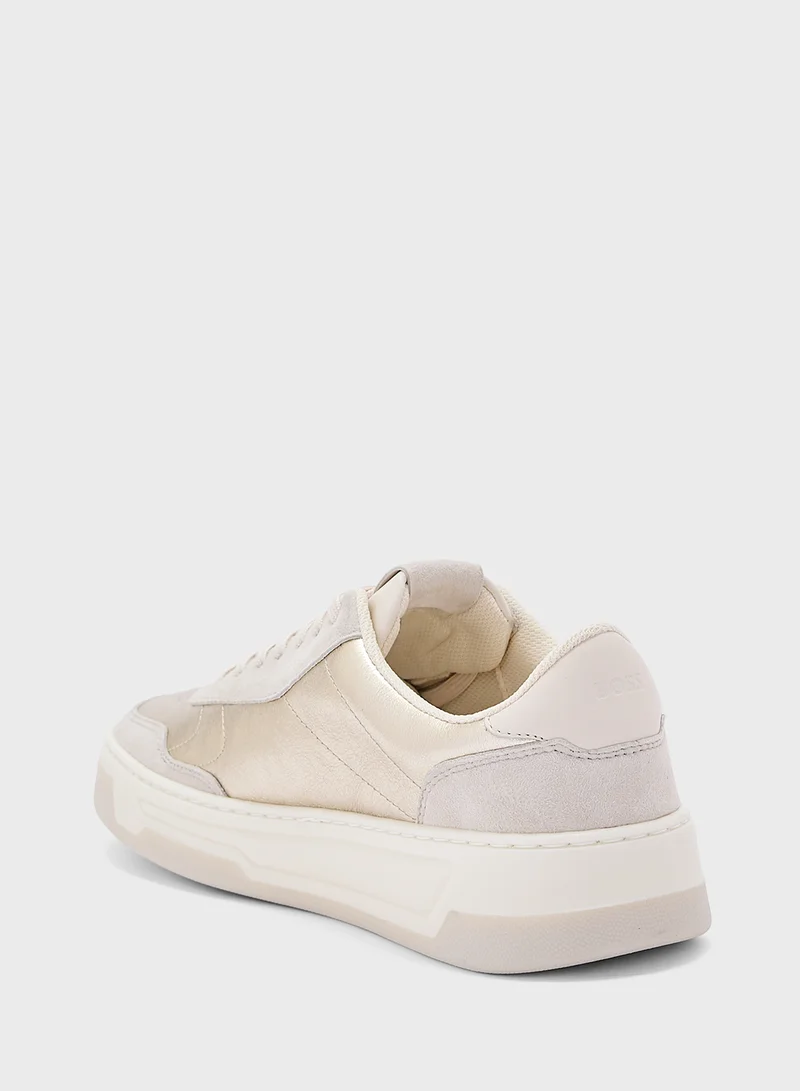 بوس Lace Up Low Top Sneakers