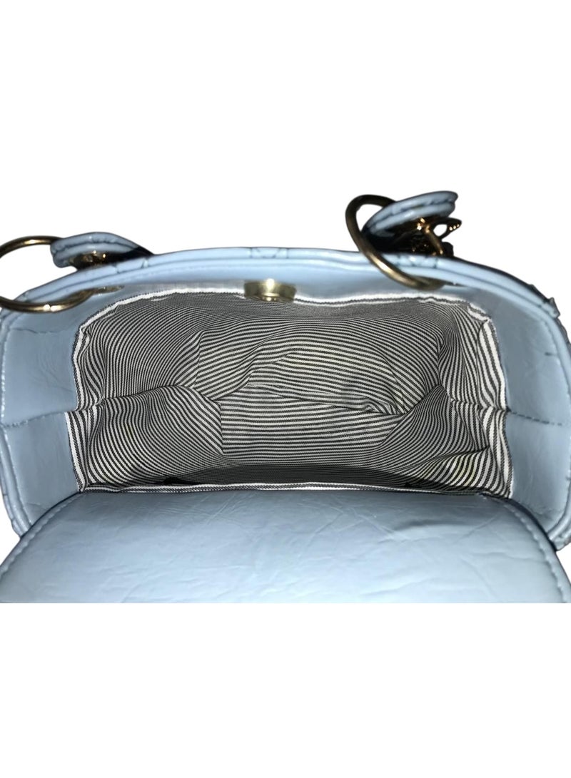 شنطة حريمي صغيرة – جلد صناعي أنيق كروس وهاند - Image 4