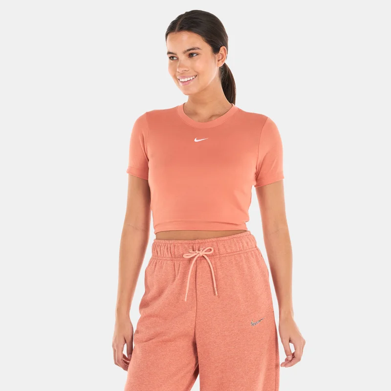 نايكي تيشيرت سبورتسوير ايسنشال كروب للنساء