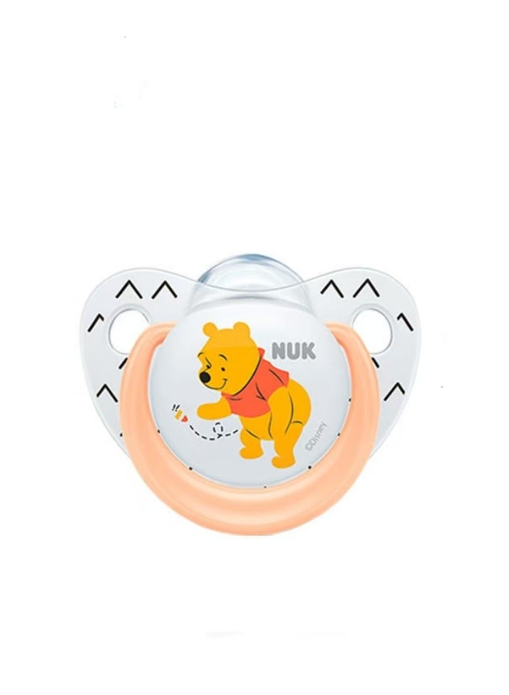 نوك لهاية أطفال ديزني من نوك، لهاية لاتكس، خالية من مادة BPA، لون برتقالي ويني ذا بو - Image 1