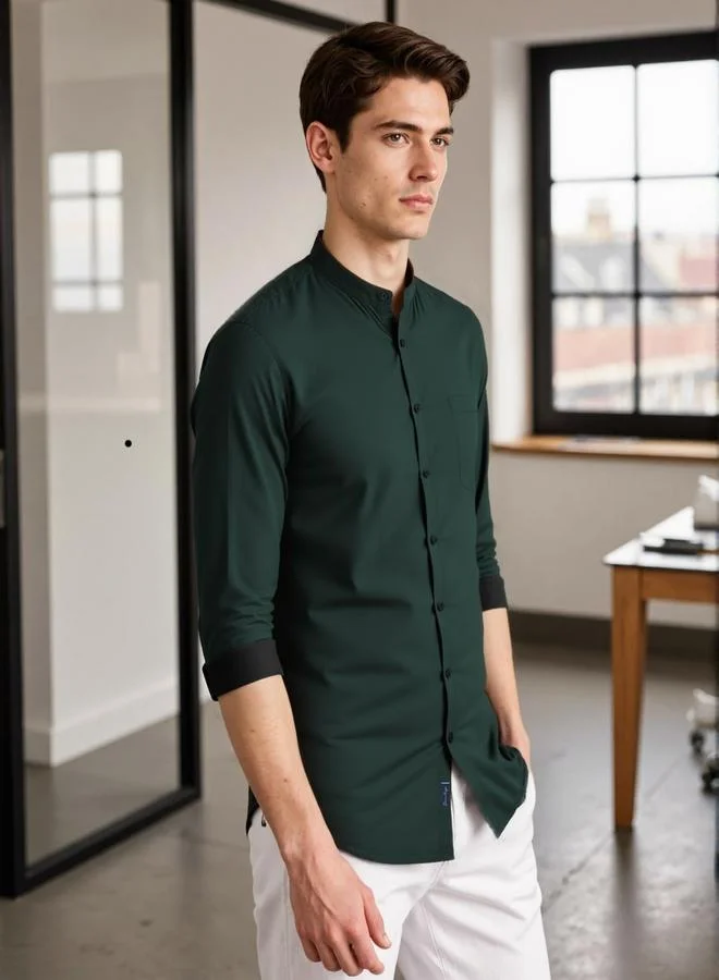 Dennis Lingo Men's Bottle Green Cotton Blend Solid Button Down Regular Fit Shirt