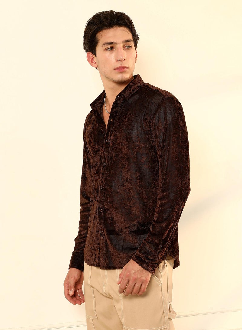 Campus Sutra Campus Sutra Men's Chocolate Brown Solid Velvet Shirt | Slim Fit Full Sleeve Spread Collar Solid Pattern | Velvet Woven Fabric For Club & Casual Wear - Image 3