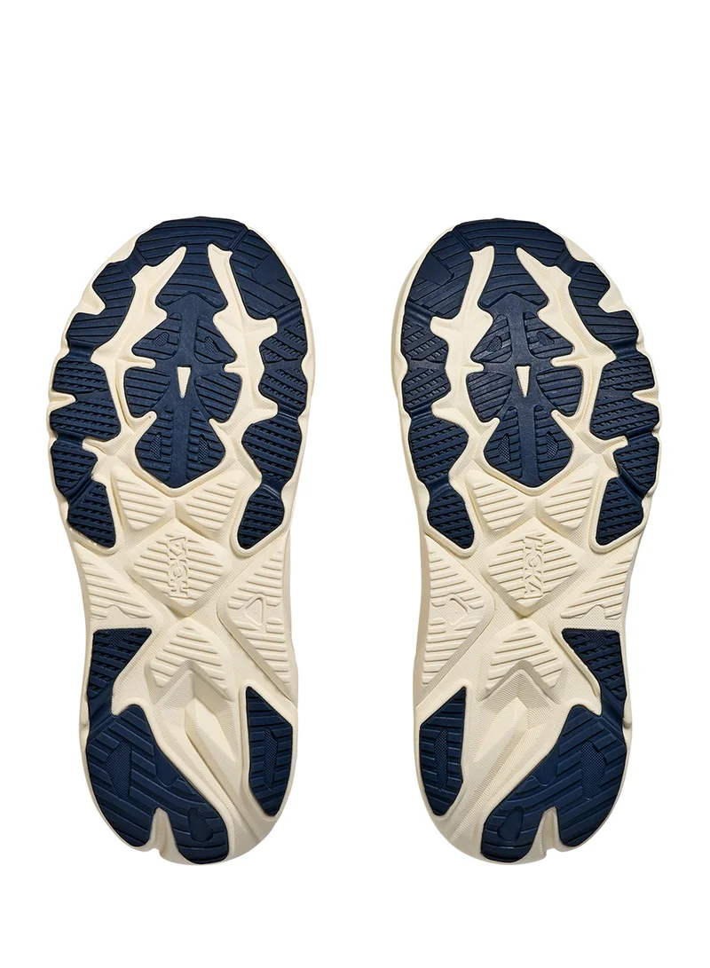 Hoka Arahi 8