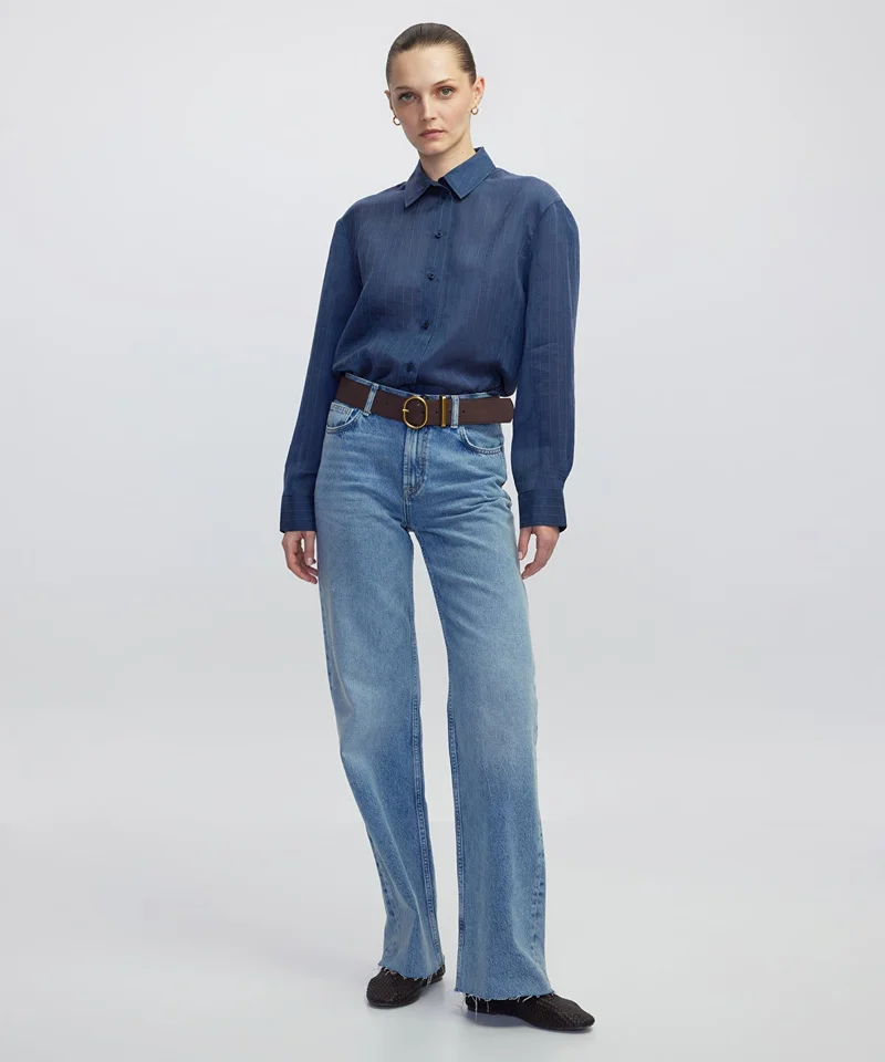 ابيكول Adjustable Back Hem Shirt