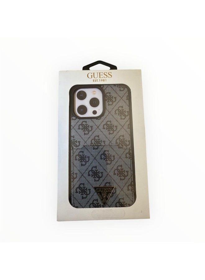 متعدد إمبكس غطاء خلفي فاخر من GUESS لهاتف iPhone 15 Pro Max بنقشة المونوغرام - غطاء حماية فاخر بتصميم مميز وشعار المثلث الشهير، نحيف وممتص للصدمات - Image 2