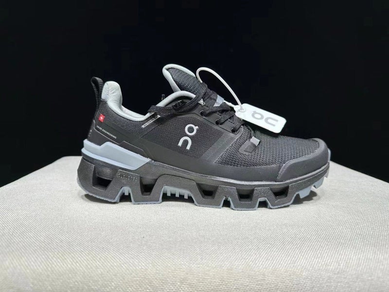 ON Putian Cross-Border Pure Original On Cloudwander Unisex Outdoor Hiking Climbing Shoes - Image 1