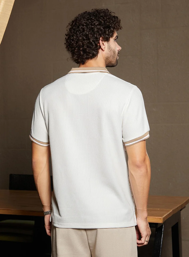 Campus Sutra Campus Sutra Men's Cream White Cuboid-Stripe Polo T-Shirt For Casual Wear | Polo Neck | Short Cuffed Sleeves | Half-Button Closure | T-Shirt Crafted With Comfort Fit For Everyday Wear