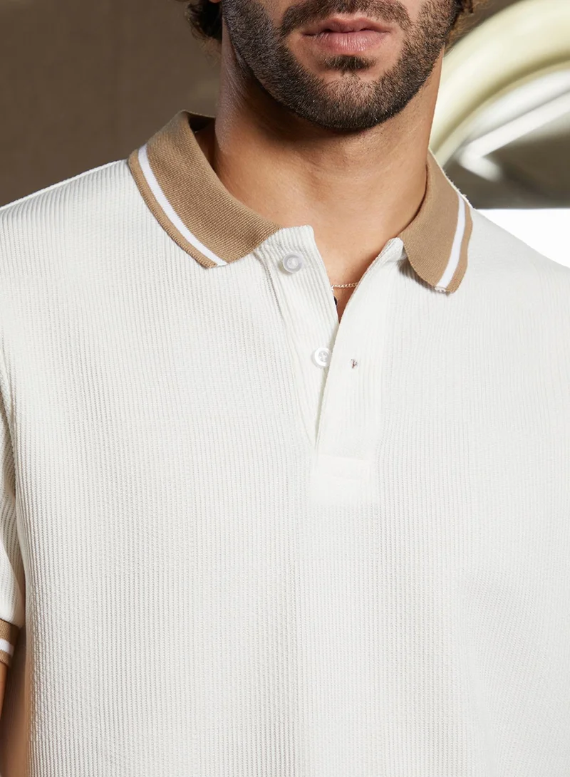 Campus Sutra Campus Sutra Men's Cream White Cuboid-Stripe Polo T-Shirt For Casual Wear | Polo Neck | Short Cuffed Sleeves | Half-Button Closure | T-Shirt Crafted With Comfort Fit For Everyday Wear