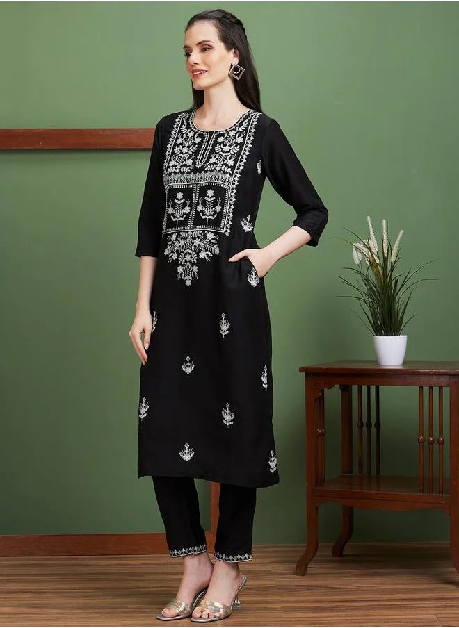 globus Globus Women Black Floral Embroidered Polyester Round Neck Casual Straight Kurta With Pant by Styli