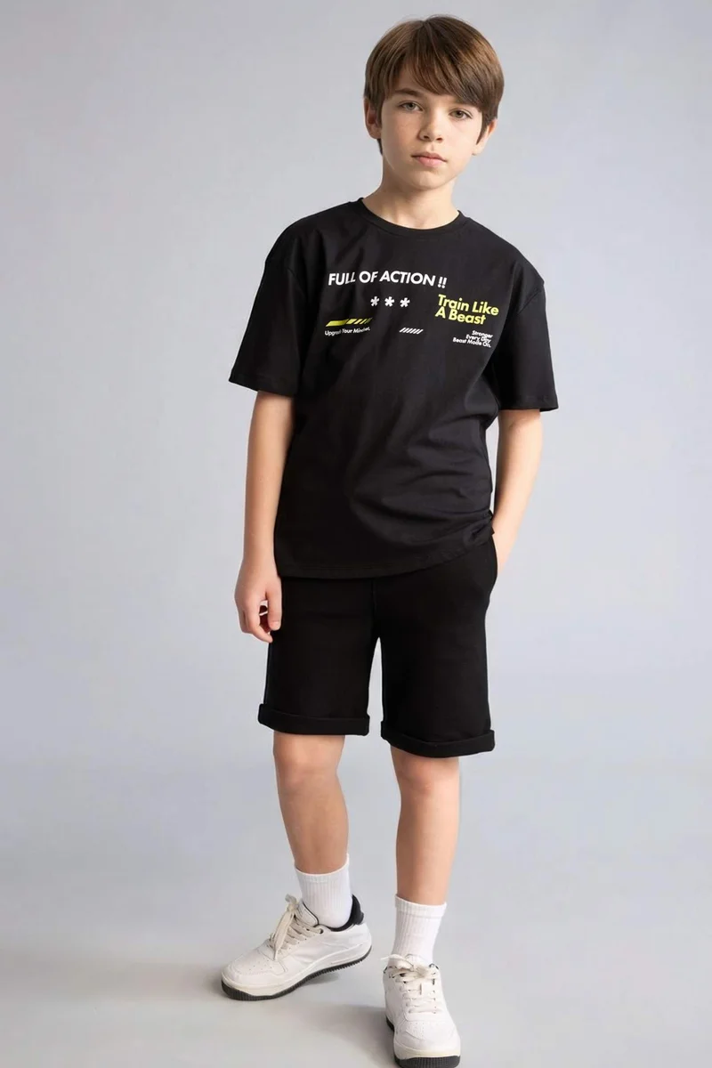 ديفاكتو Boy Oversize Fit Short Sleeve T-Shirt