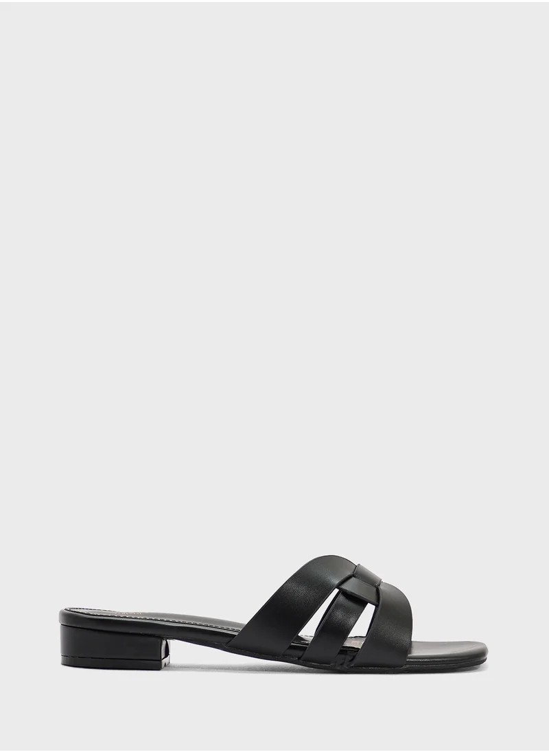 ايلا Ladies Flat Sandal