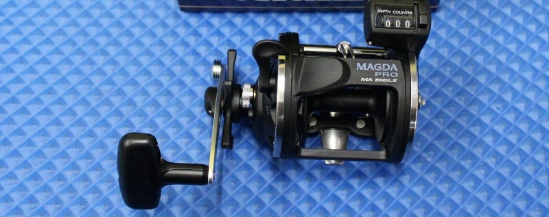 Okuma Magda Pro Line Counter Levelwind Trolling Reel, Small, Black/Silver, MA-30DX - Image 2