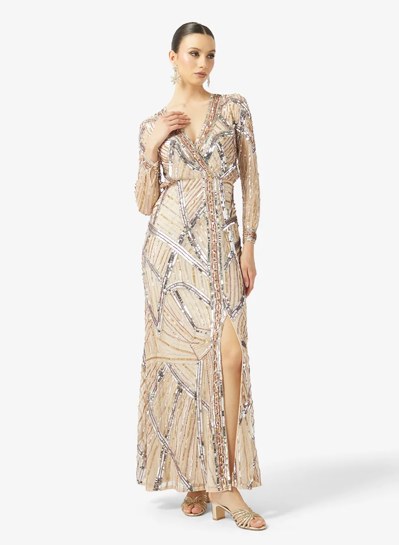 اميليا روز فستان ماكسي مزين بياقة على شكل حرف