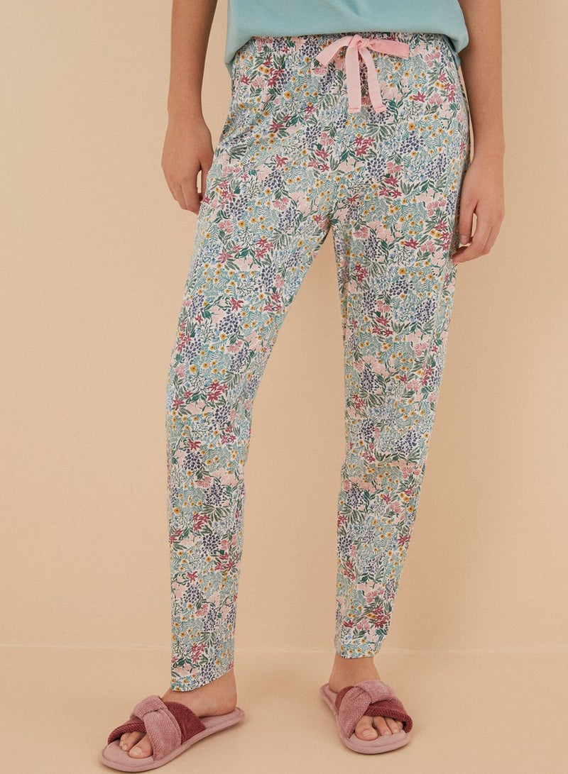 ومن سيكريت بنطال بخصر عالي وطبعات ازهار - Image 1