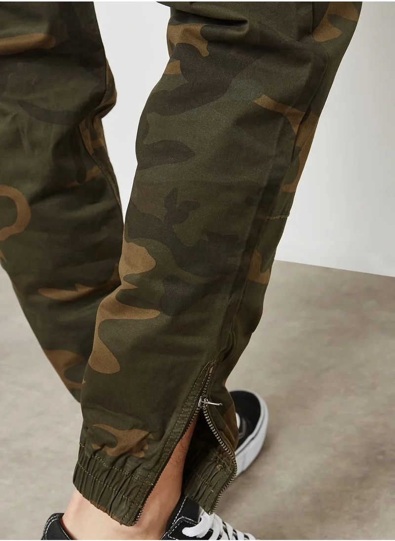 JACK & JONES Vegs Camo Print Sweatpants