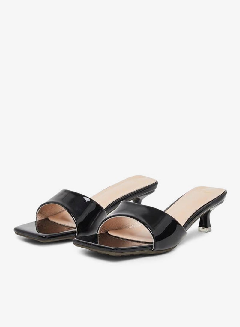 ستايلي صنادل نسائية بكعب رفيع مفتوحة من الأمام باللون الأسود - Image 2