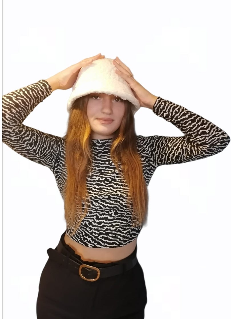 Dusha - Hat Plush - Image 1