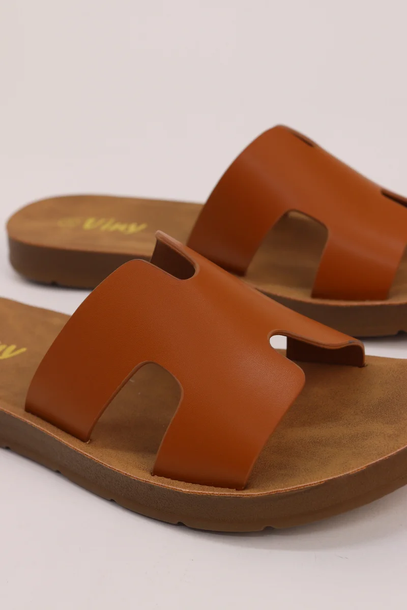 Viny VINY Women's Everyday Comfort Flat Sandals | Soft Lightweight Casual Walking Sandals for Daily Wear, Beach, Poolside, Casual Outings, Outdoor Activities, Travel & All-Day Comfort | Available in 8 Colors