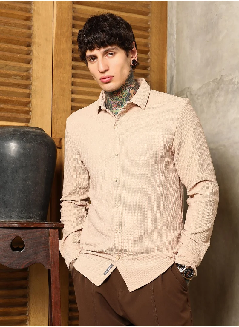 Campus Sutra Men's Ecru Beige Chevron-Panel Tactile Shirt For Casual Wear | Spread Collar | Long Cuffed Sleeves | Button Closure | Shirt Crafted With Comfort Fit For Everyday Wear