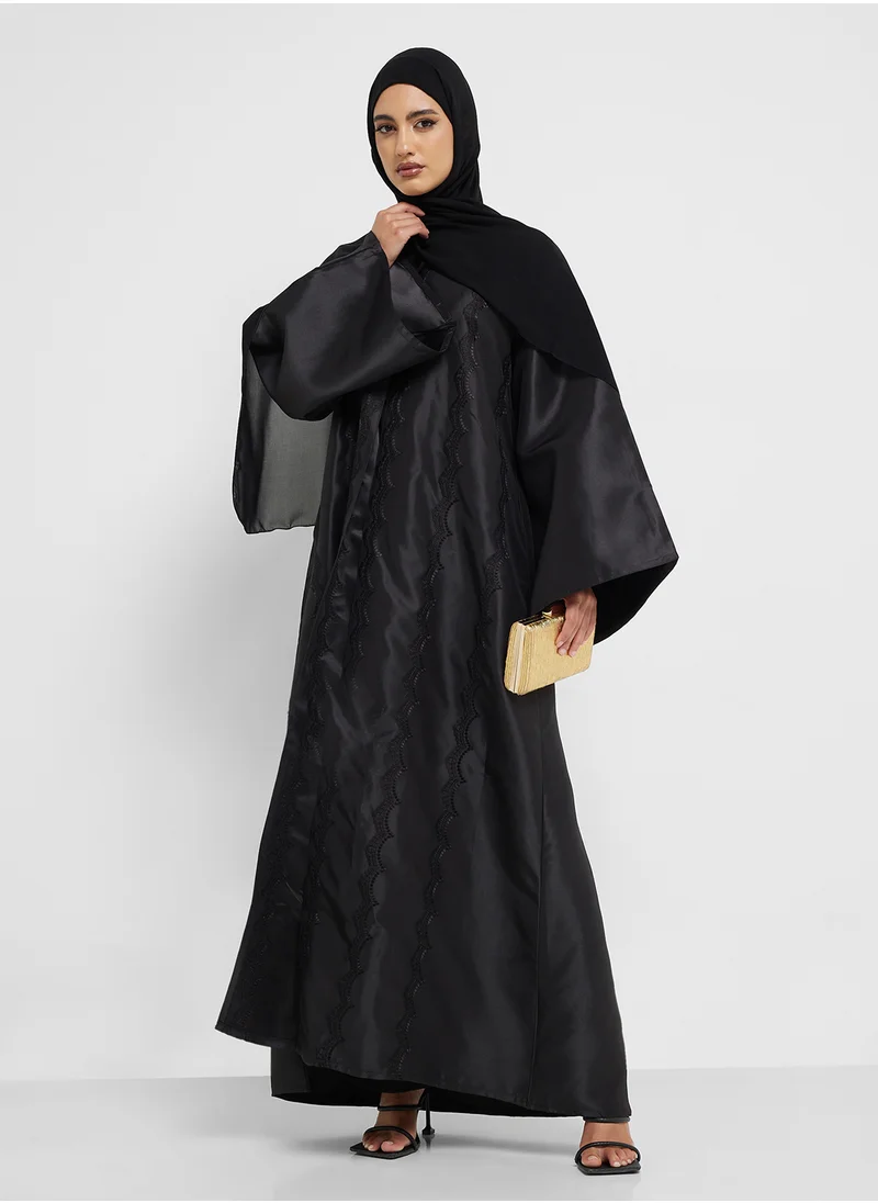 hayas closet Lace Detailed Flared Sleeve Abaya